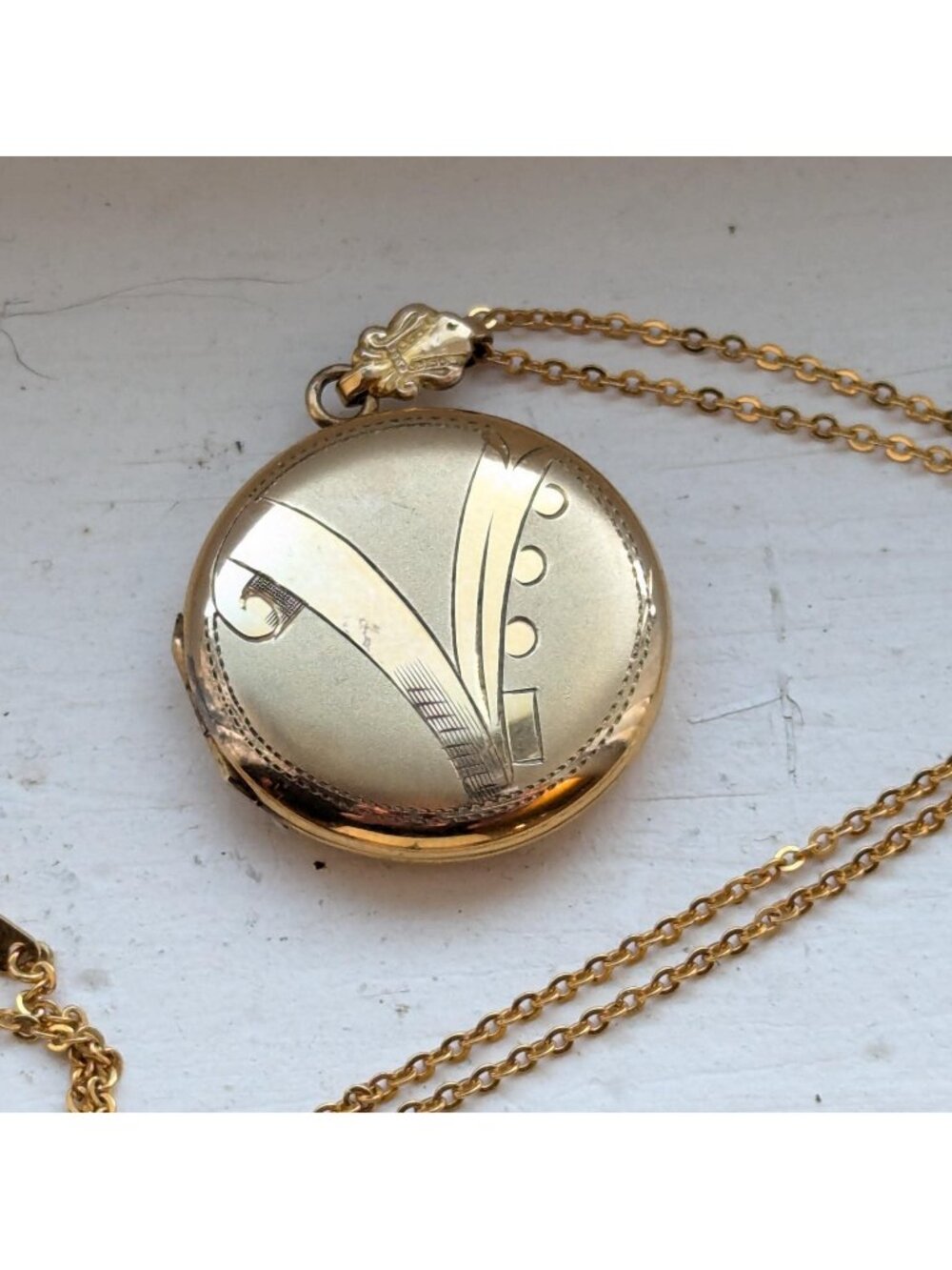 Edwardian V monogram Locket on 17.5" chain, L initial gold filled photo locket,